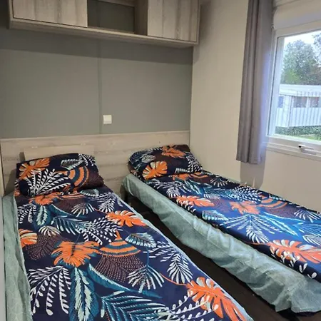 אתר קמפינג Mobil-home Le Bois Dormant 87 *